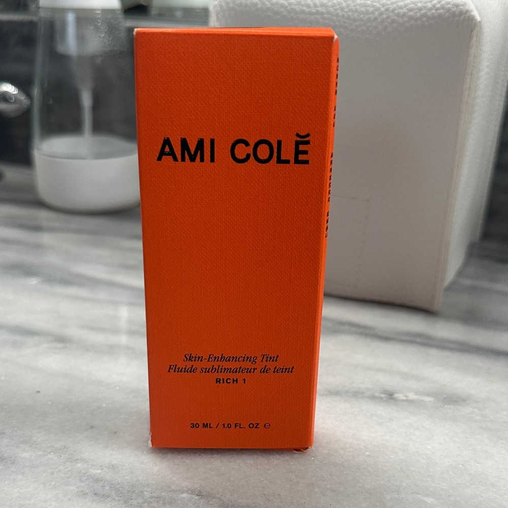 Ami Colé Skin-Enhancing Tint - shade Rich 1